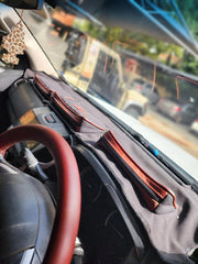 Beesdam Legacy Plus dash cover with tan leather zip pockets fitted in a Toyota Land Cruiser 79